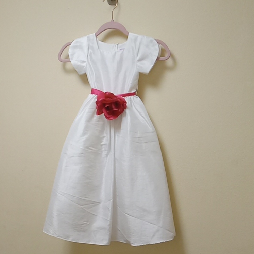 Nwt Rosebud Size 2 Flowergirl Dress